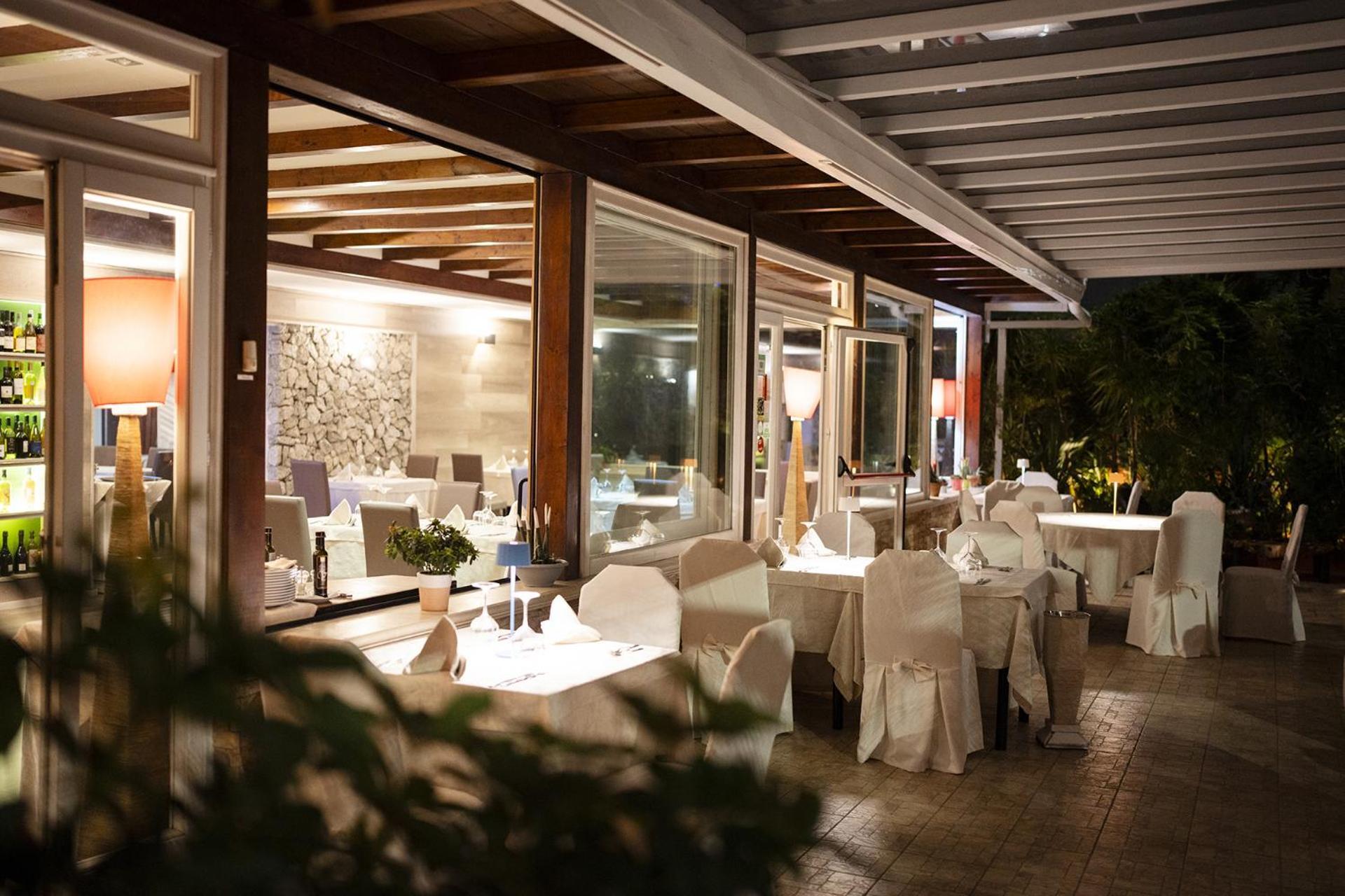 Hotel Ristorante Le Rose Briatico Exterior photo